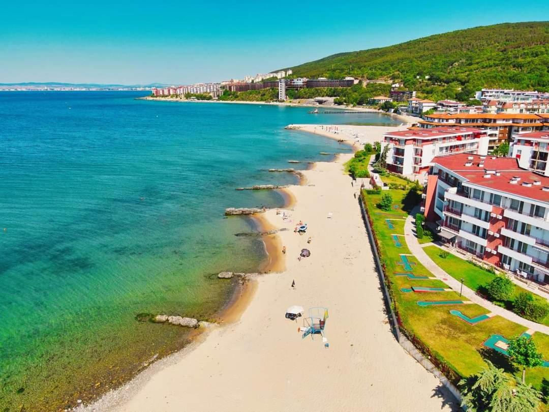 Apartman Ttt Burgas City Exterior foto